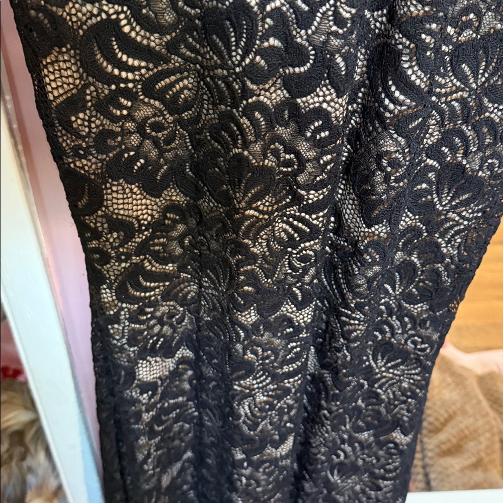 Windsor Black Lace Wedding Dress - Picture 4 of 4